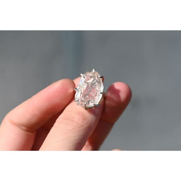 alternative raw diamond engagement rings, raw crystal size 4 5 6 7 8 8 9 10 11 - Picture 1 of 5